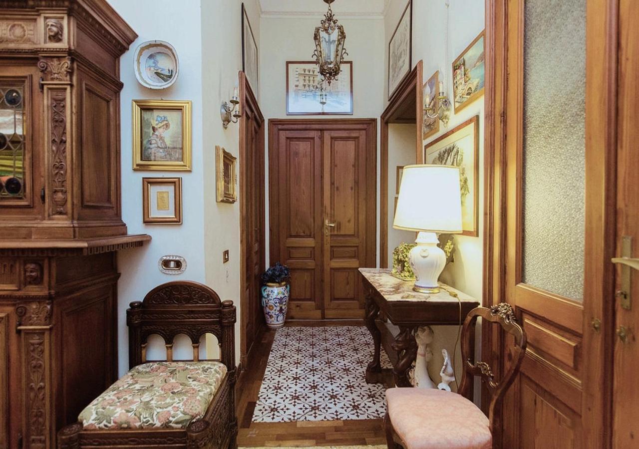 B&B Atmosfere Del Centro Storico 나폴리 외부 사진