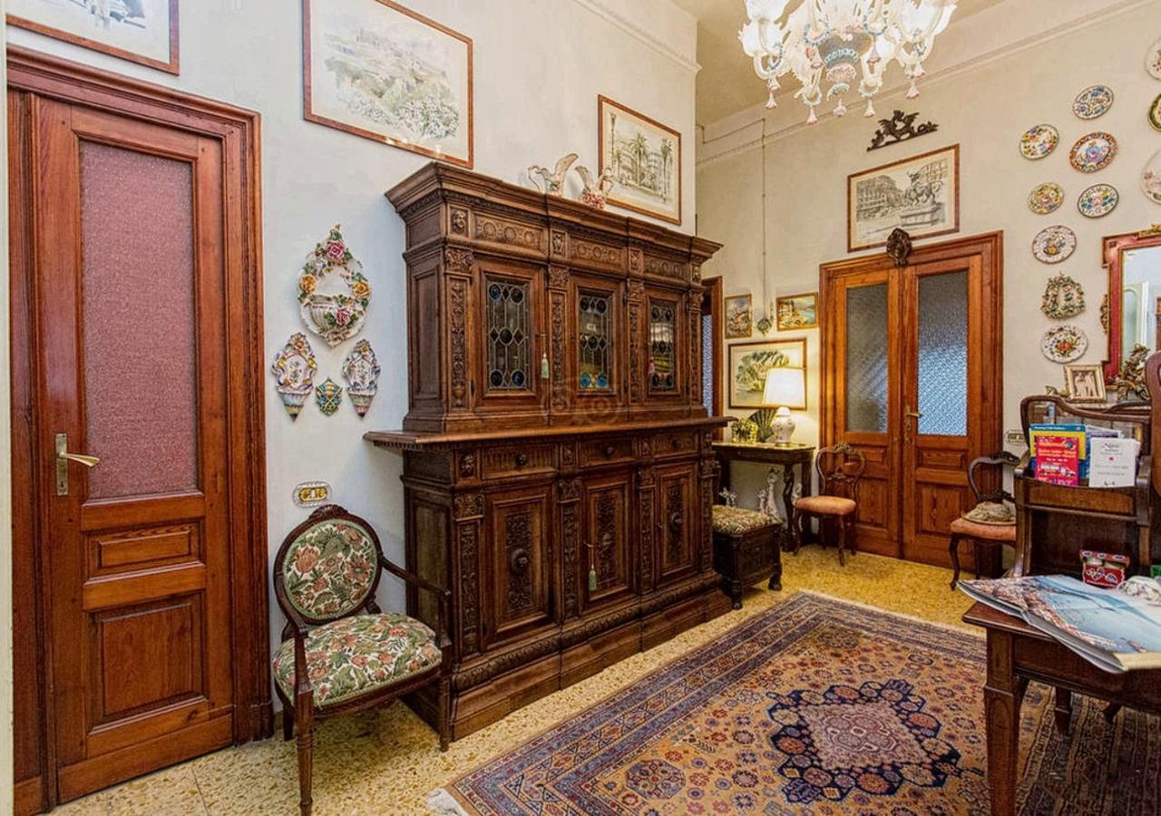 B&B Atmosfere Del Centro Storico 나폴리 외부 사진
