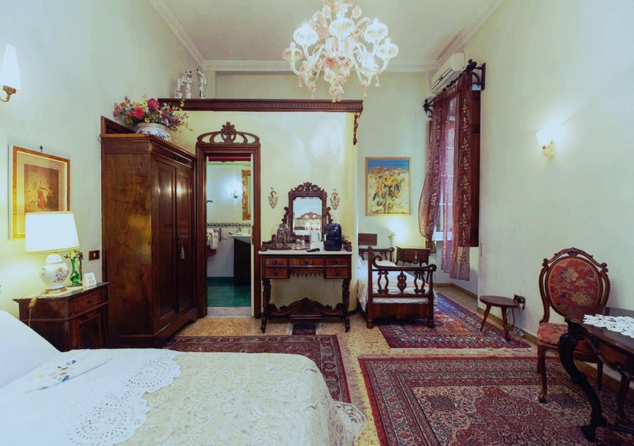 B&B Atmosfere Del Centro Storico 나폴리 외부 사진