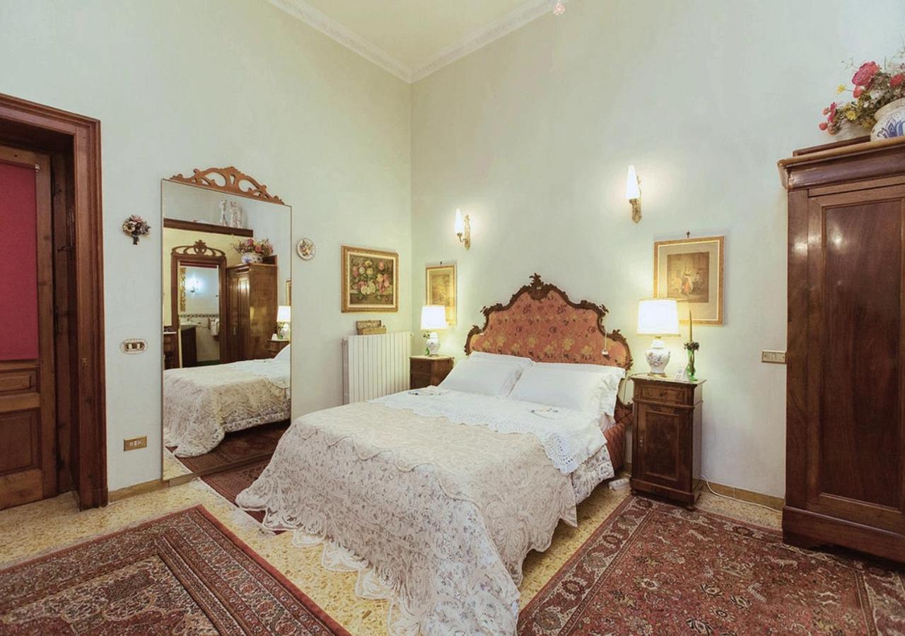 B&B Atmosfere Del Centro Storico 나폴리 외부 사진