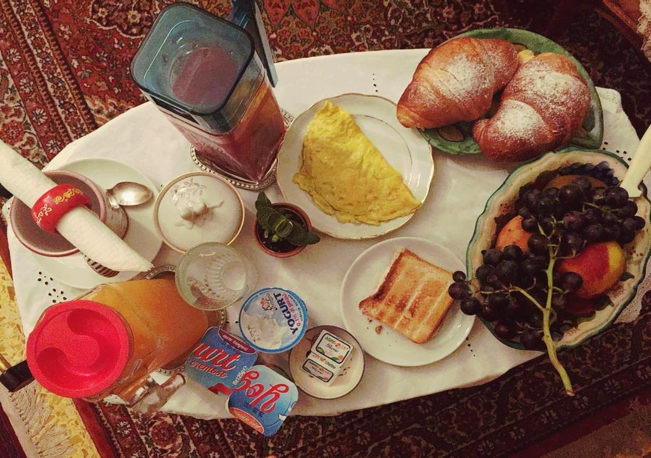 B&B Atmosfere Del Centro Storico 나폴리 외부 사진