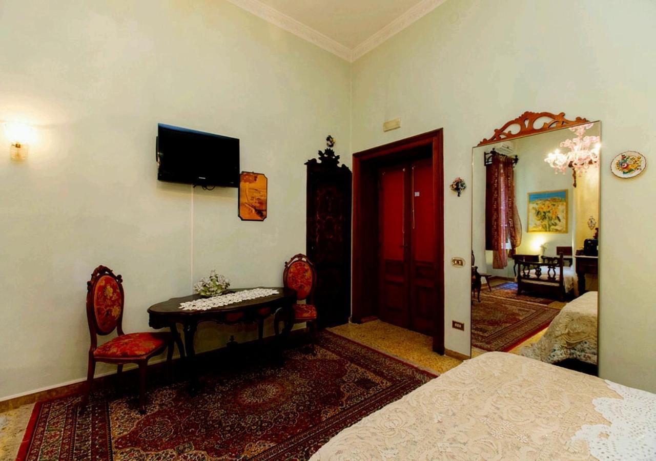 B&B Atmosfere Del Centro Storico 나폴리 외부 사진