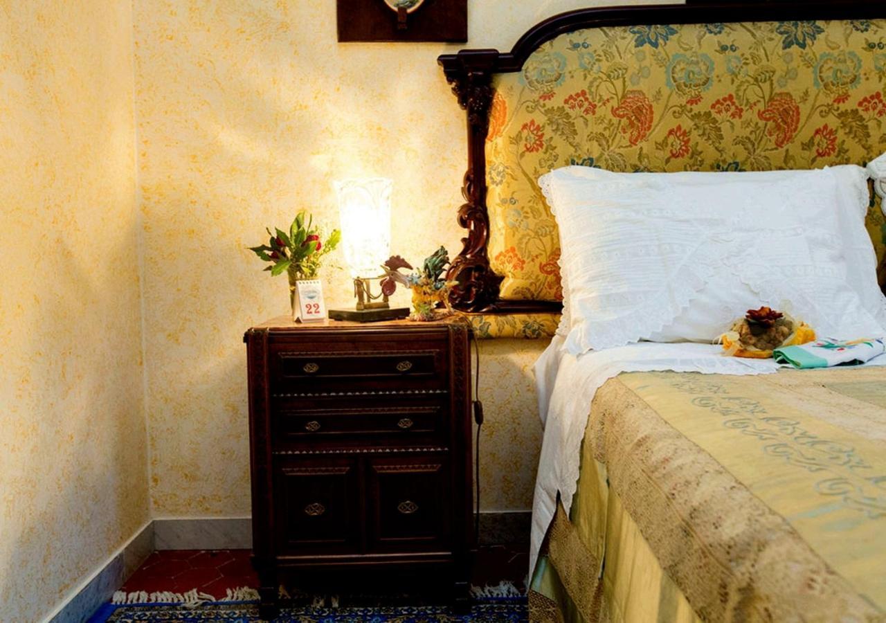 B&B Atmosfere Del Centro Storico 나폴리 외부 사진