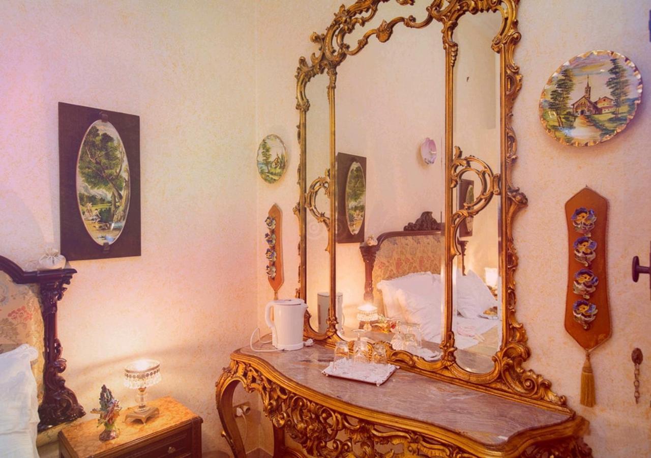 B&B Atmosfere Del Centro Storico 나폴리 외부 사진