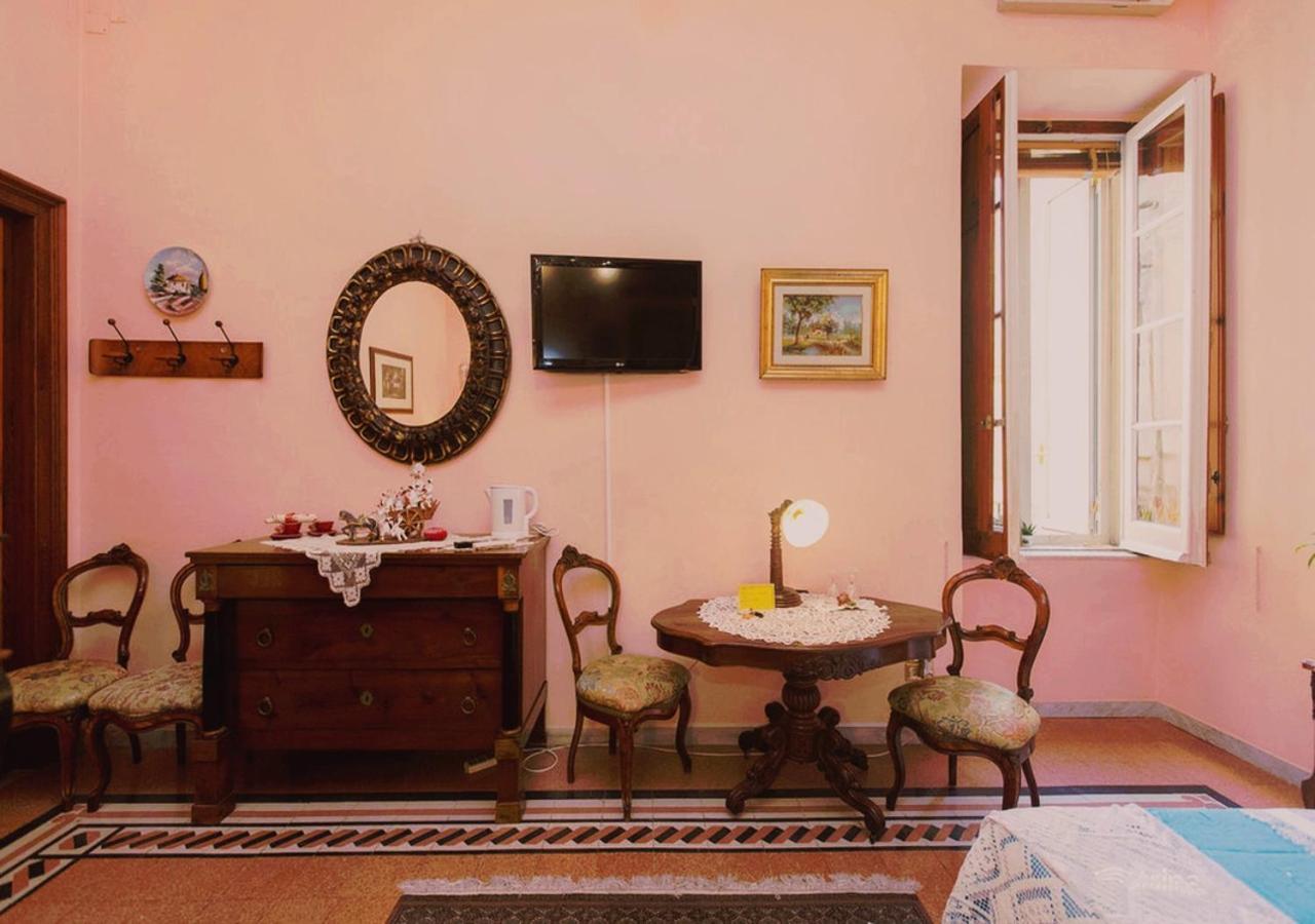 B&B Atmosfere Del Centro Storico 나폴리 외부 사진