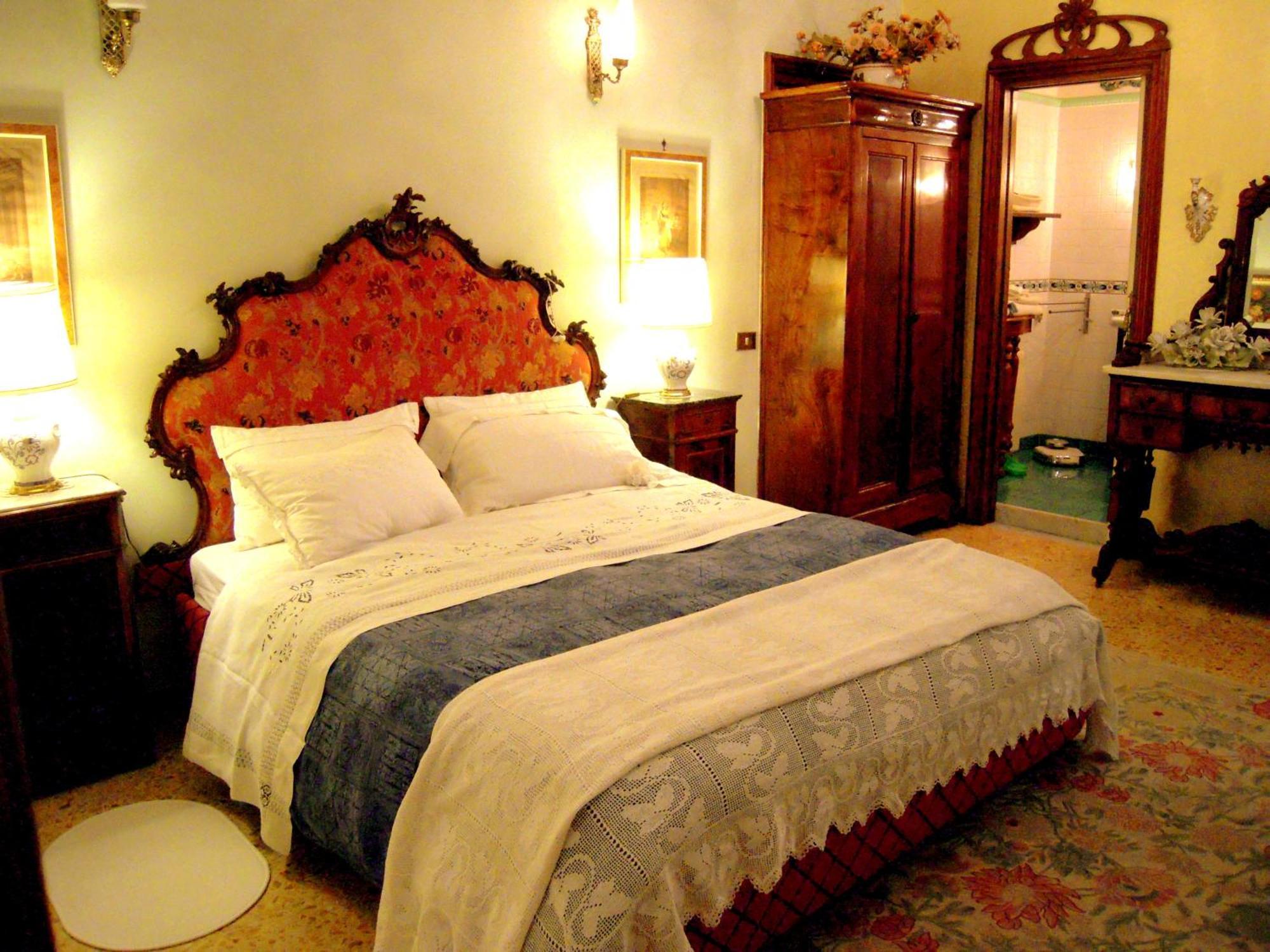 B&B Atmosfere Del Centro Storico 나폴리 외부 사진